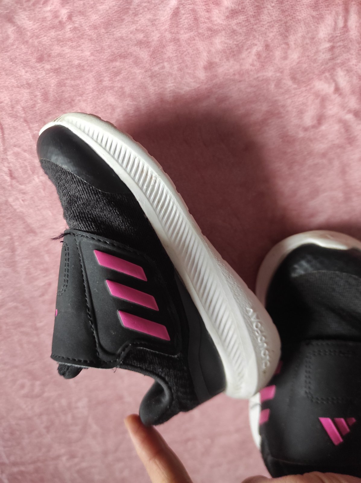 Spadrille adidas pour fille en excellente état 