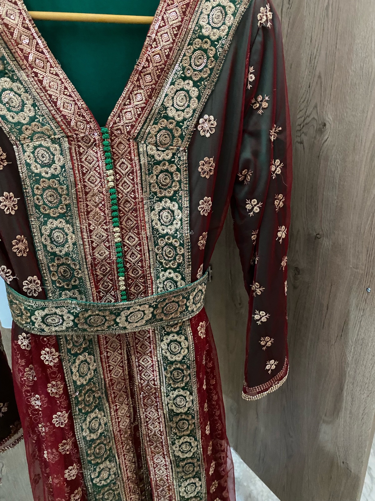 Caftan sari