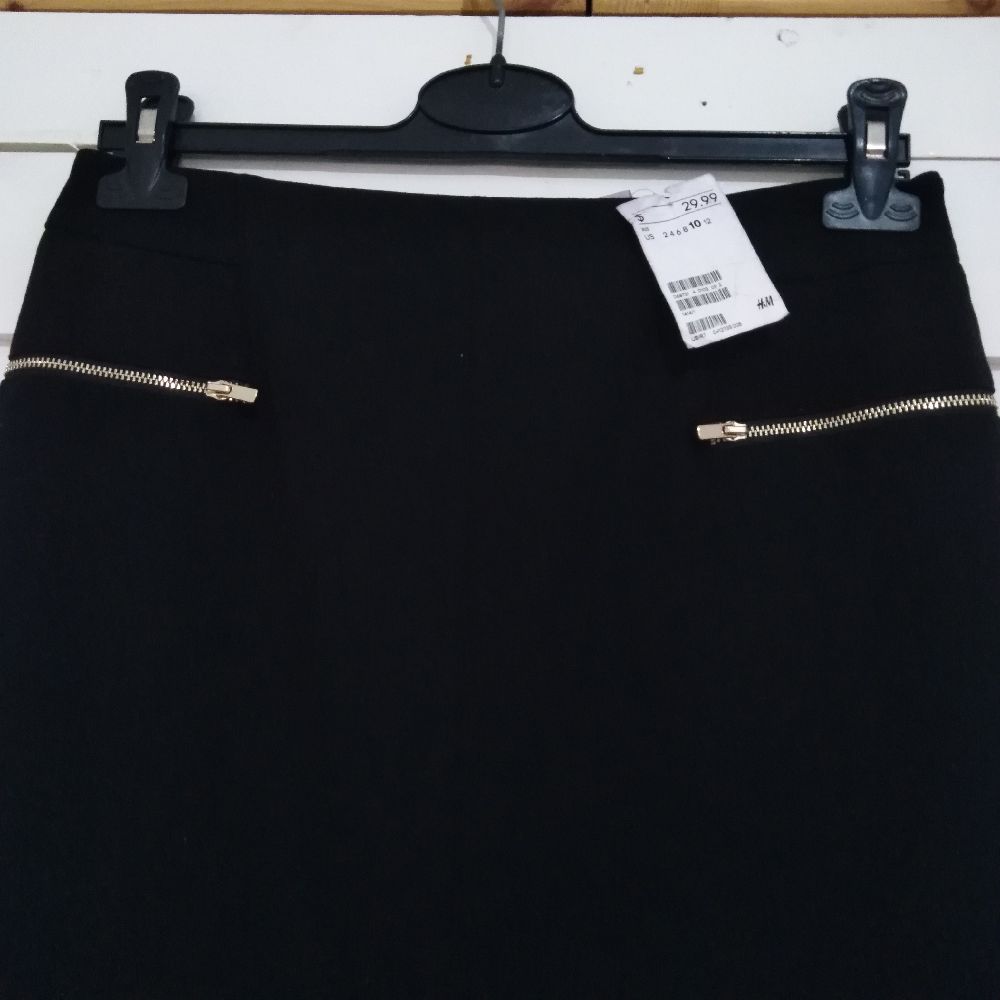 Très classe jupe noir midi