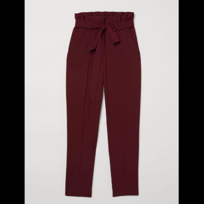 Pantalon bordeaux avec ceinture