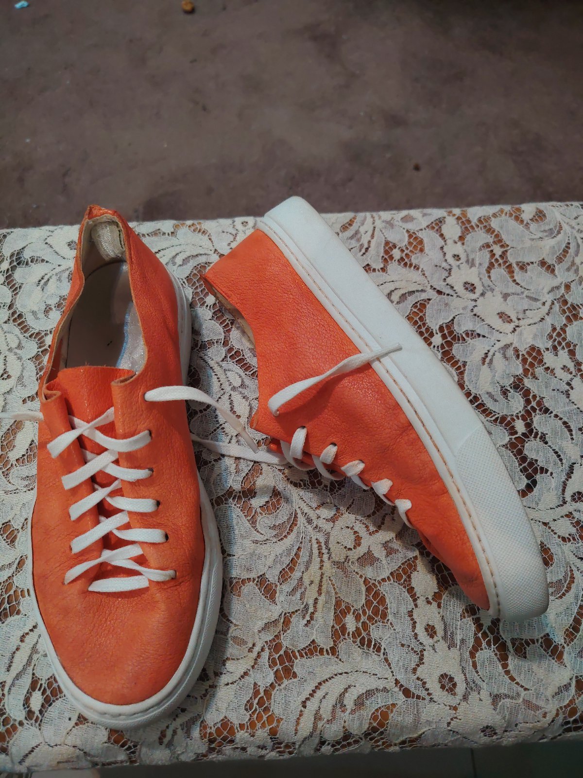 Des espadrilles Original,de la marque officine creative en cuir orange P 37