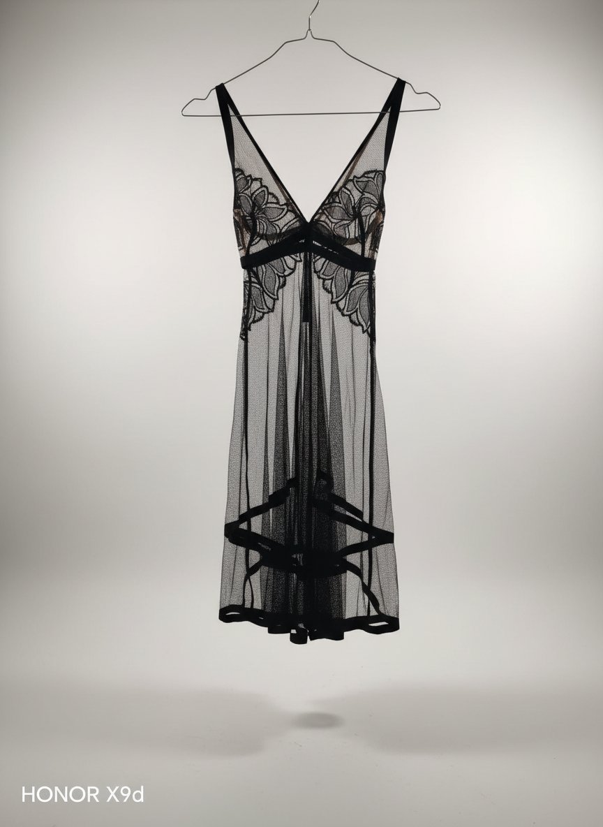 Une nuisette glamour de la marque lisca