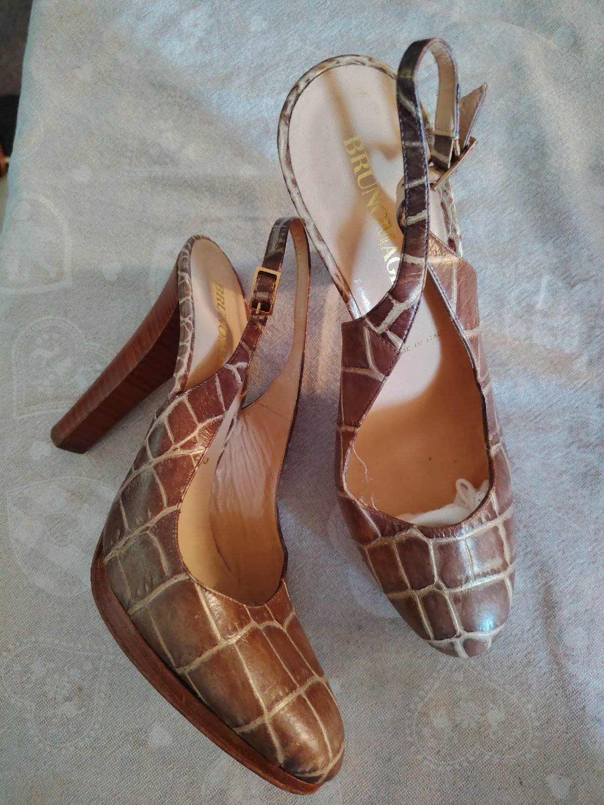 Des talons en cuir, point 37