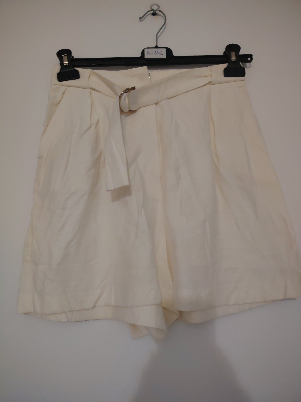 Mango short blanc cassé, T 36