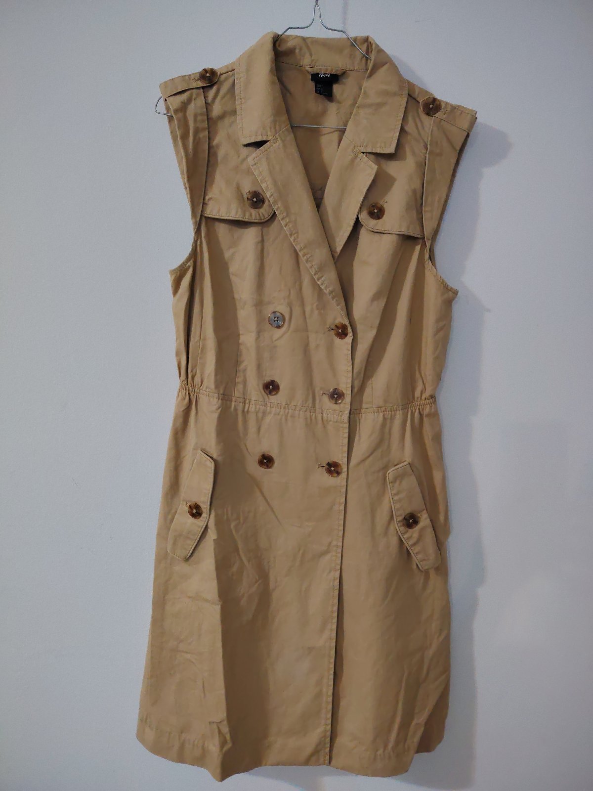 Robe H&M et une ceinture Python cuir j crew en cadeau