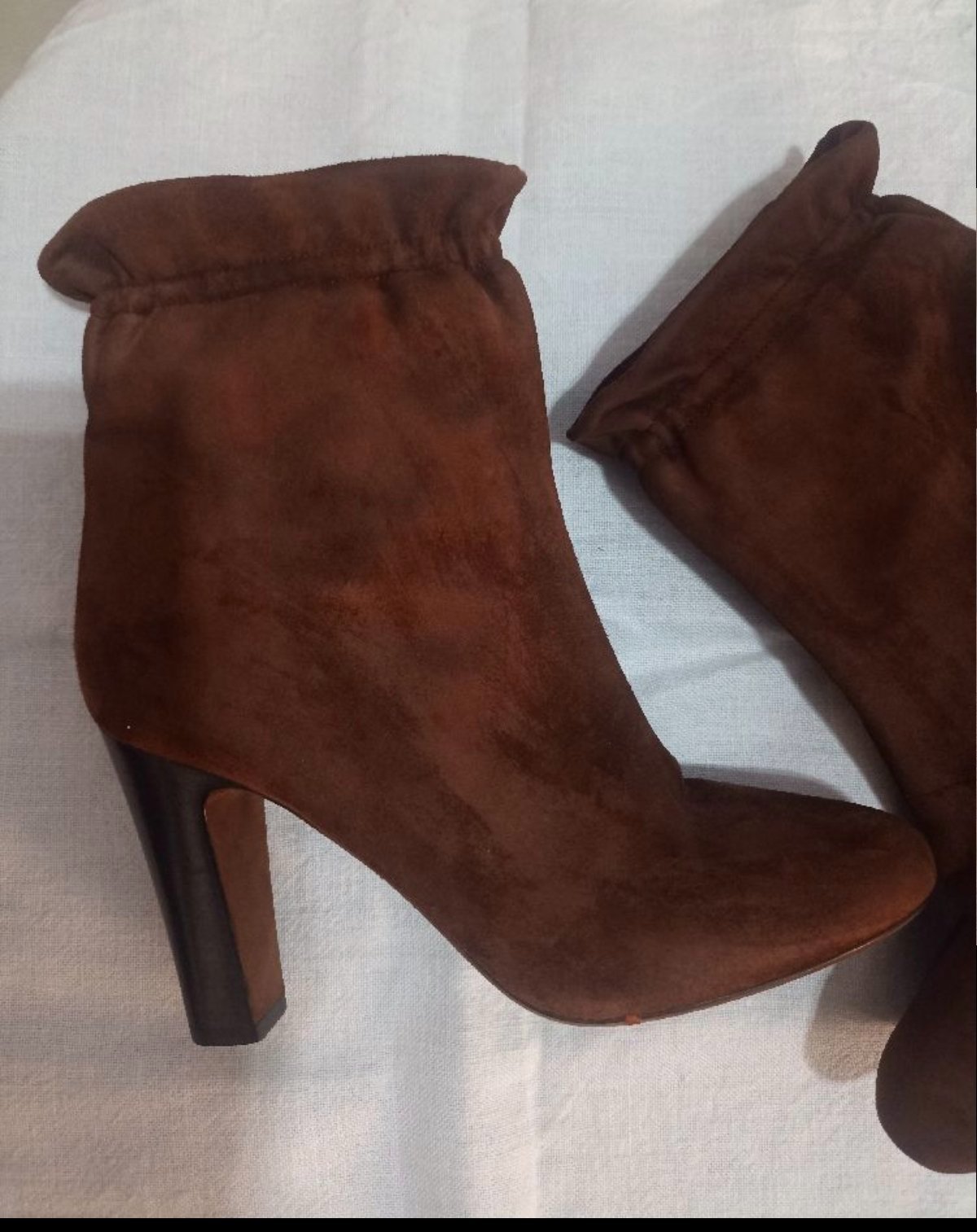Des bottines rouille, daim et véritable cuir🐂,DKNY