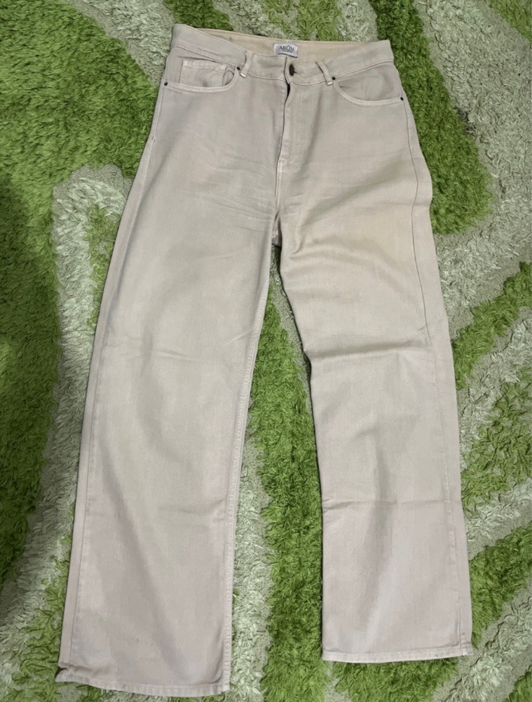 Jean large beige (voir discription)
