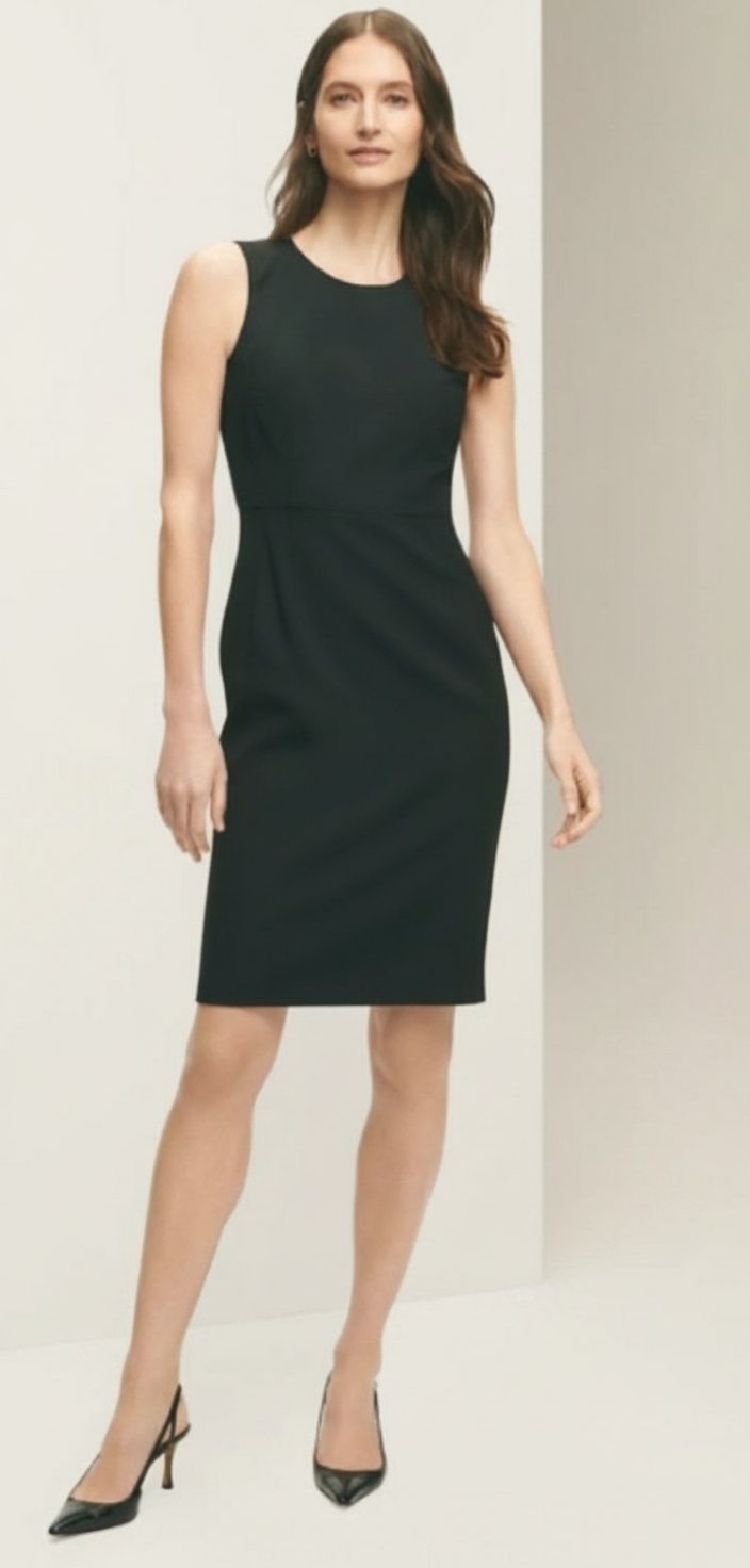 Robe ajustée chic en noir 