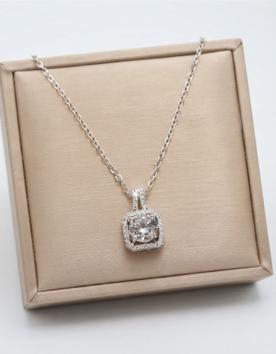 Collier Stainless Steel 