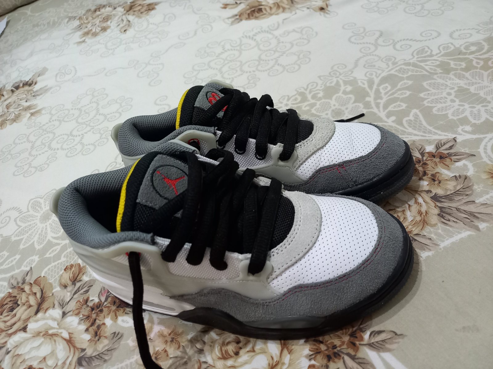 Jordan 4 RM