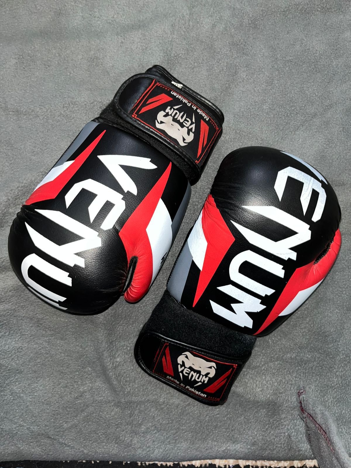 🥊 Gants de kick boxing Venom + Cadeau 🎁🎁 