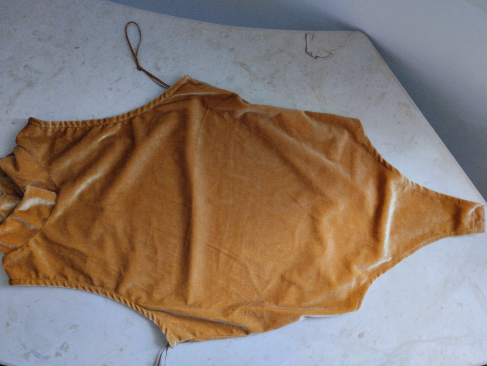 Pull sans manches doré taille s