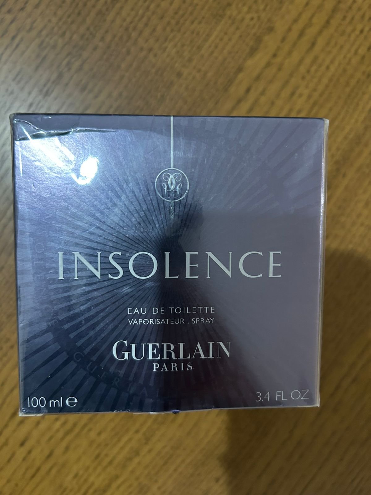 Guerlain Insolence l'ancienne version discontinue 💓💓 🌸 version 2006 une version rare,la meilleure,un bijou!!  بلي نحكي عليها و شويا! و الله بنة بنة unique,valeur 600 euros