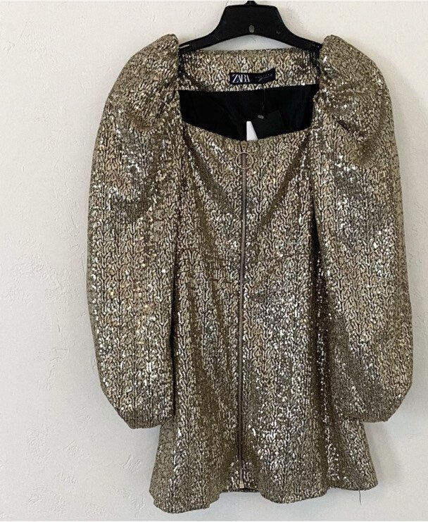 Robe Zara soirée fest edition avec manches longues bouffantes neuf importé avec étiquette 