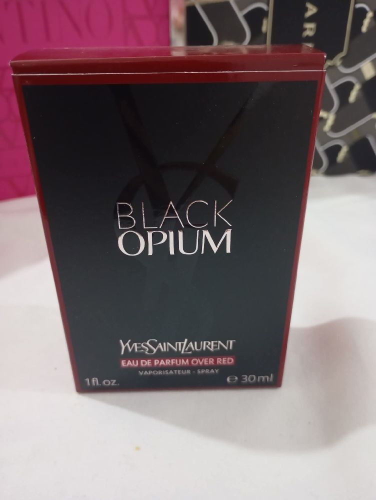 Black opium over Red 🍒 