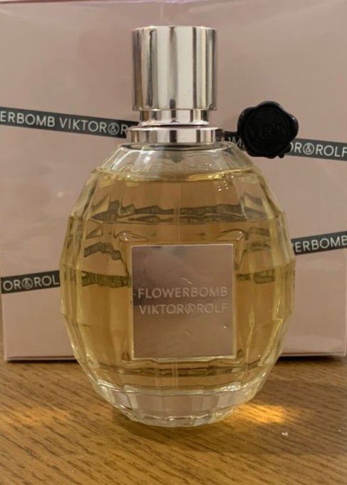 Viktor & Rolf Flowerbomb