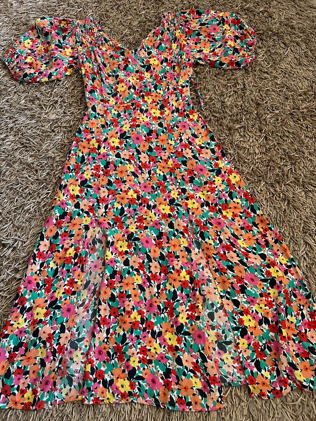 Robe fleuri trèèès tendance avec manches bouffantes 👗 