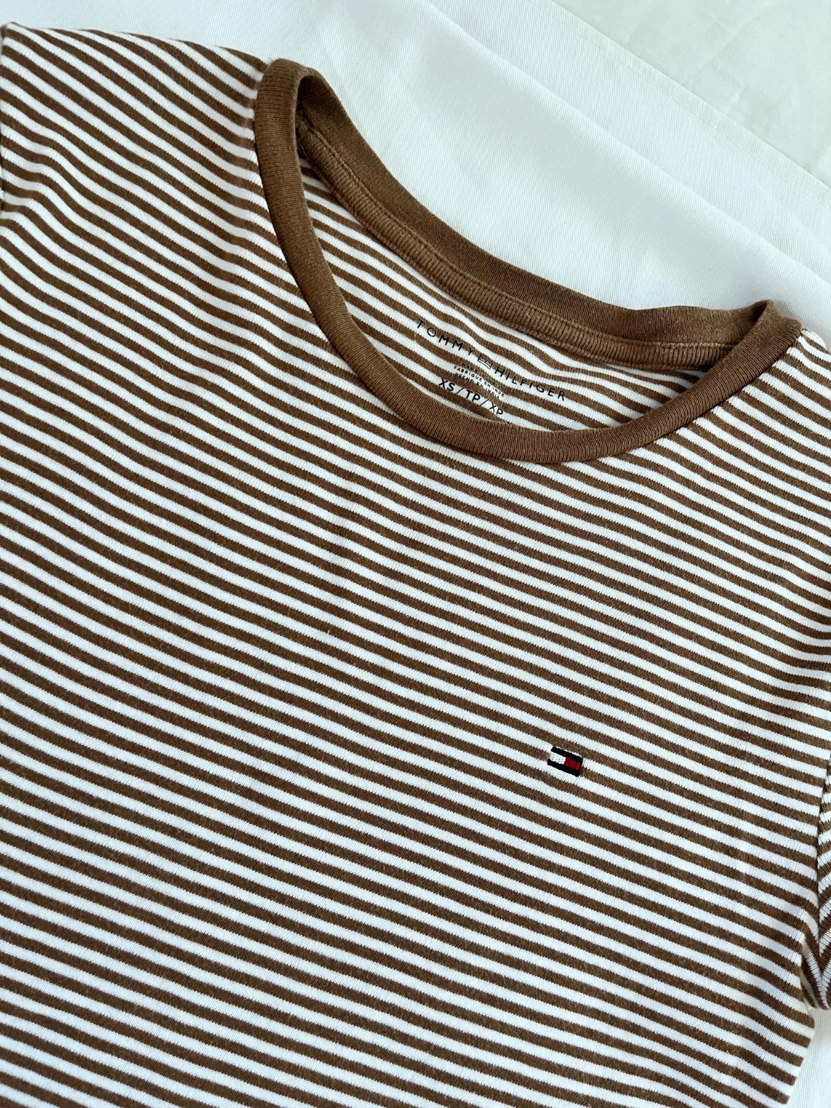 Pull Tommy neuf 