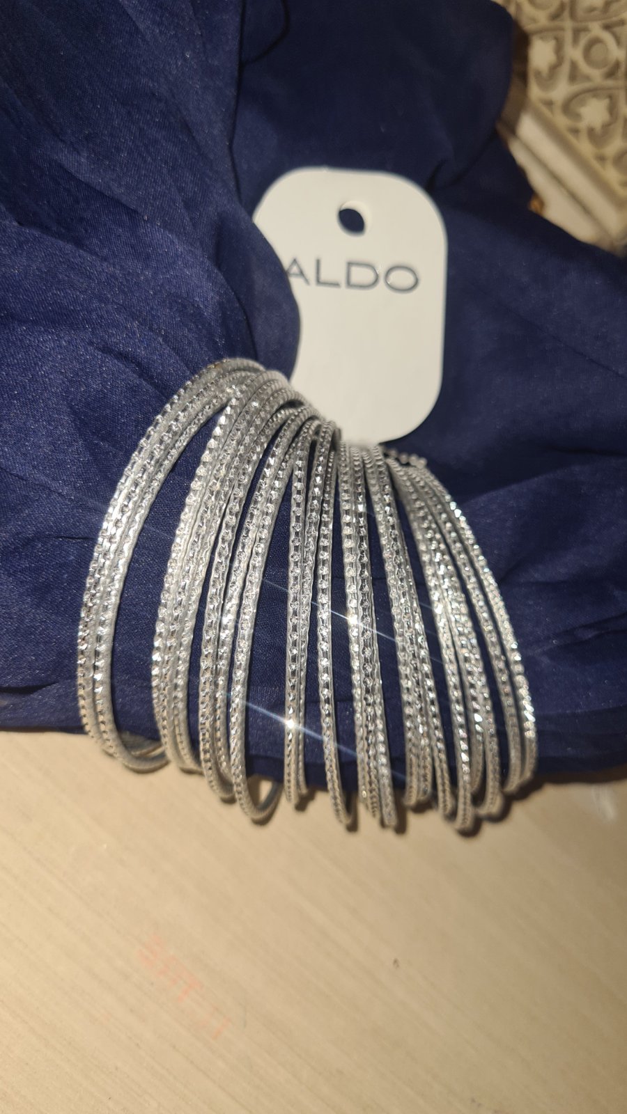 Bracelets 
