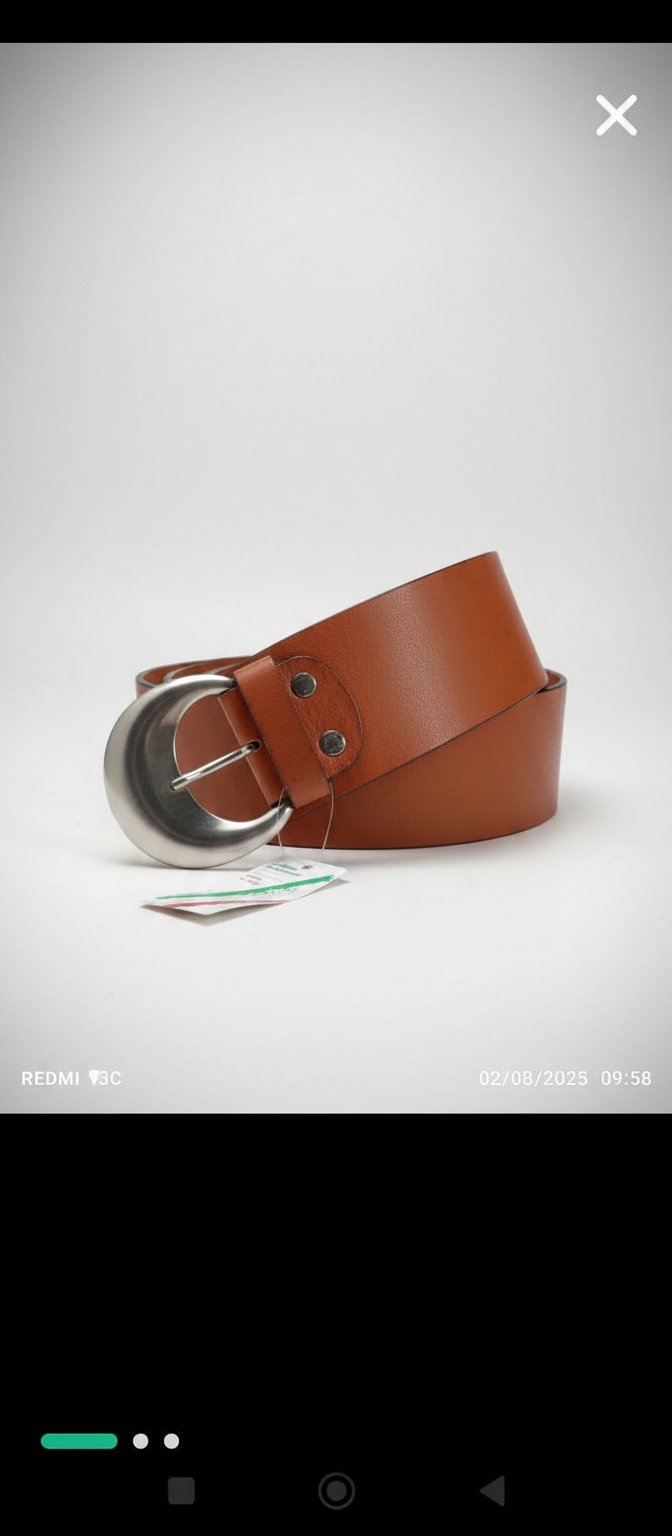 Ceinture large avec étiquettes 