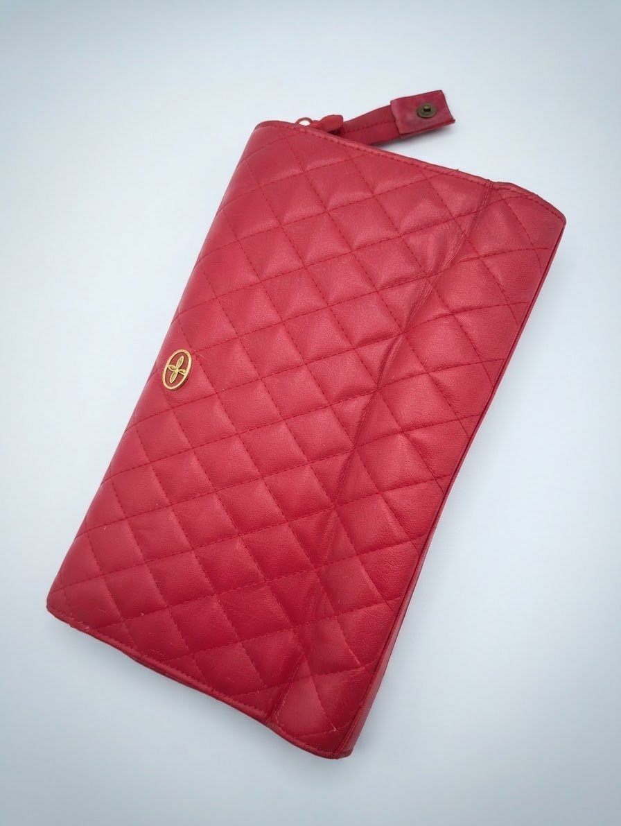 Pochette rouge