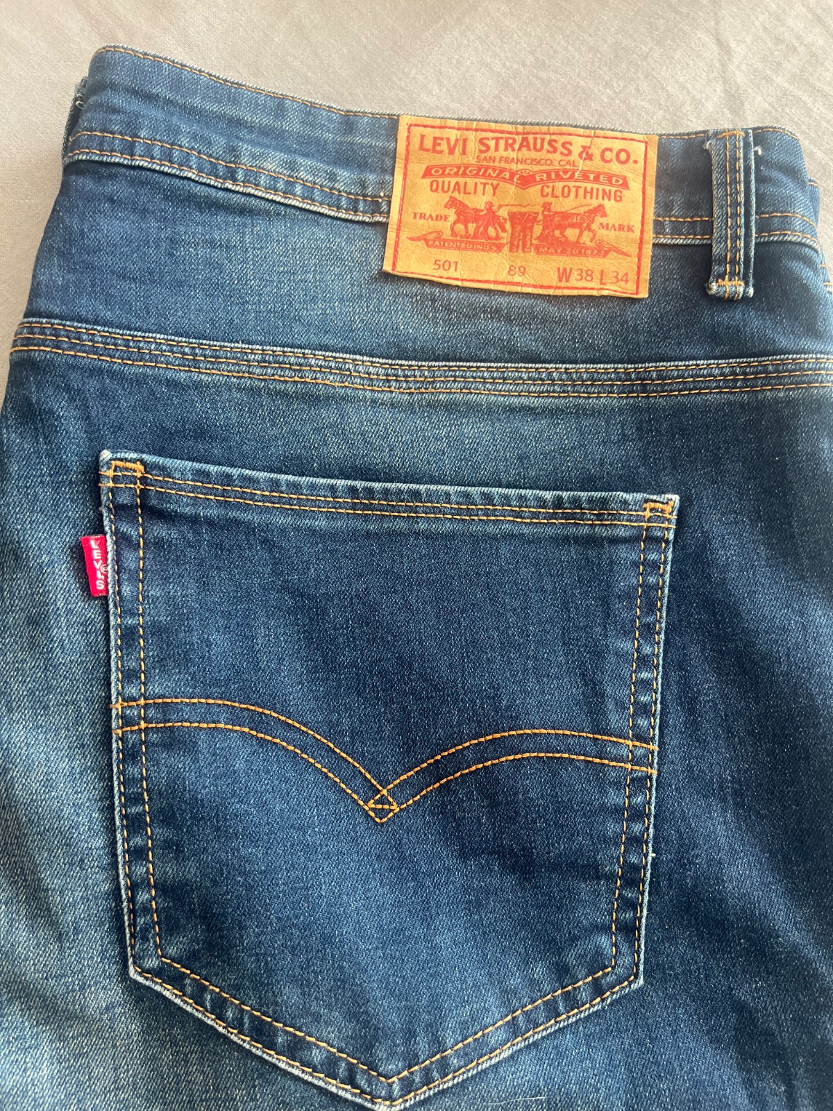 Pantalon levis pour hommes jamais porté