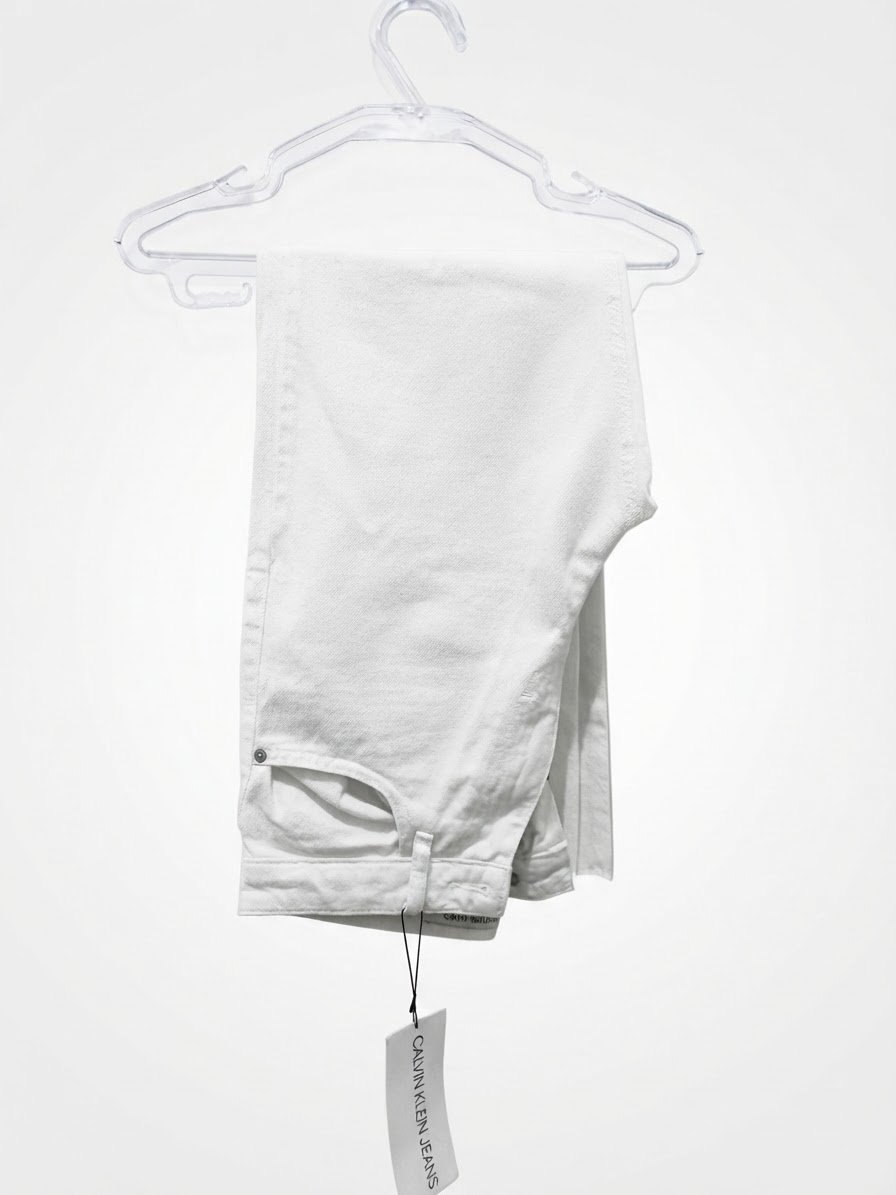 Jean blanc cassé Calvin Klein jamais porté