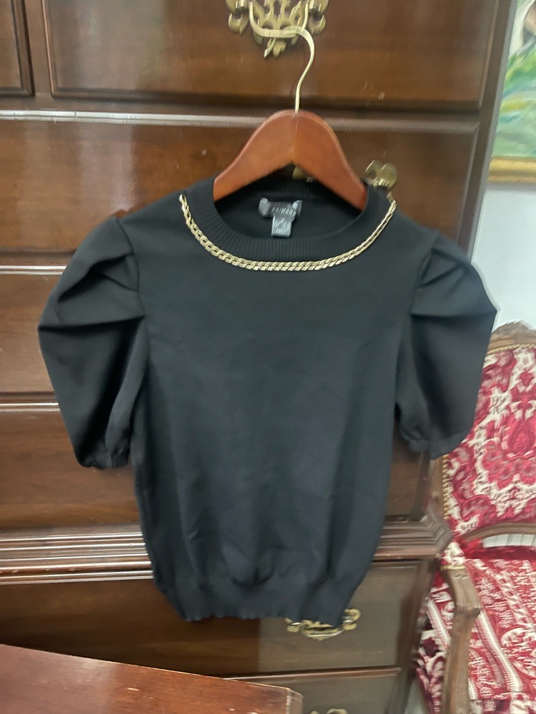 Pull noir