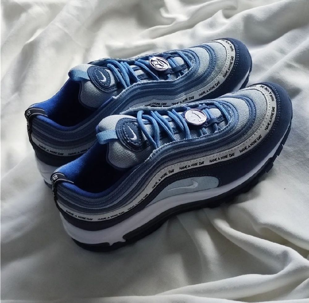 Nike Air max 97 bleu neuf jamais porté pointure 39 