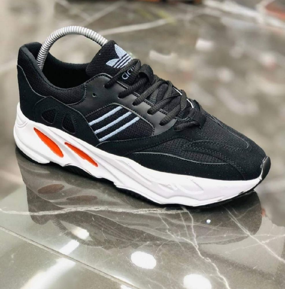basket adidas neuf pointure 40 