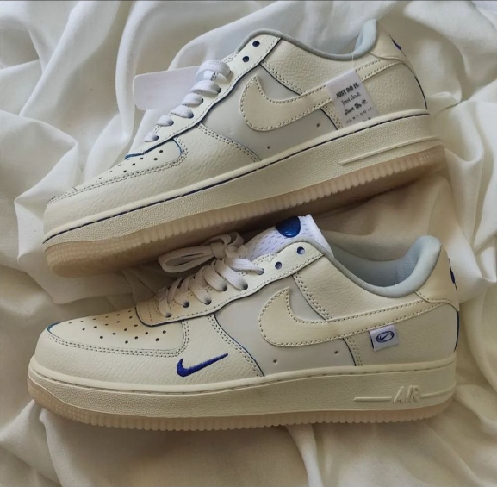 Nike Air force one pointure 39 neuf jamais porté 