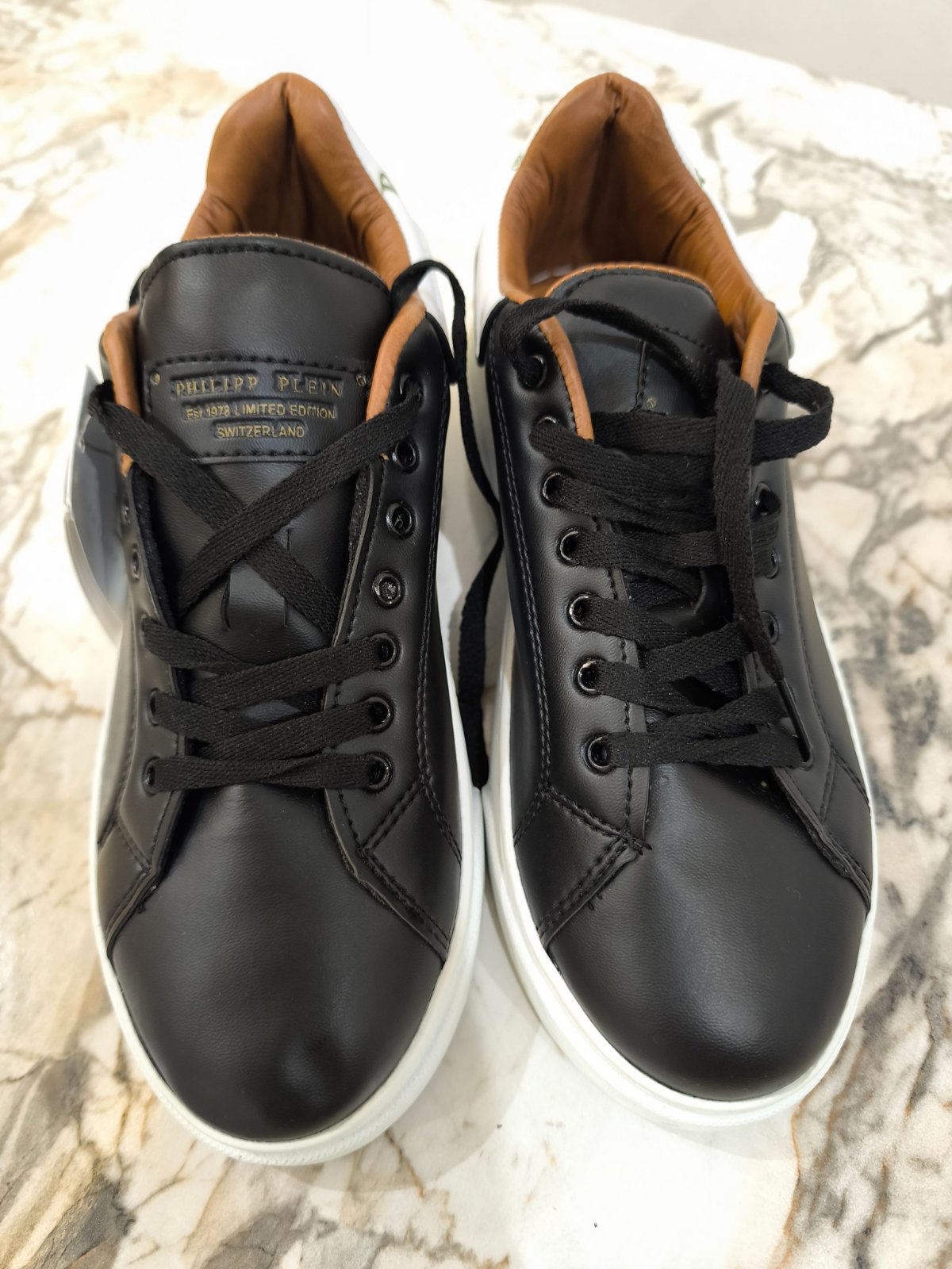 Chaussure sport chic pointure 41 neuf Philip plein