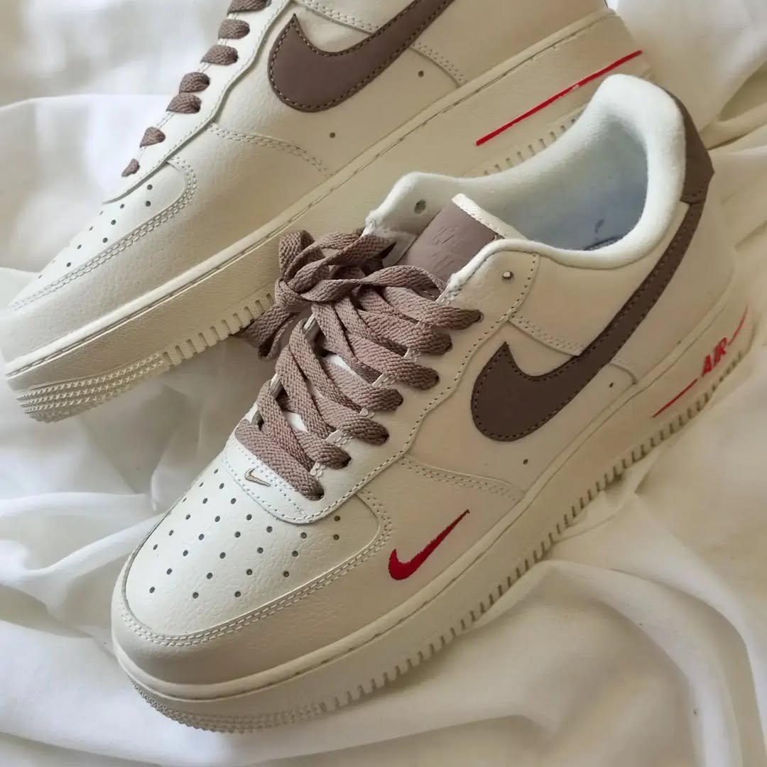 Nike air force one pointure 41 neuf jamais porté 