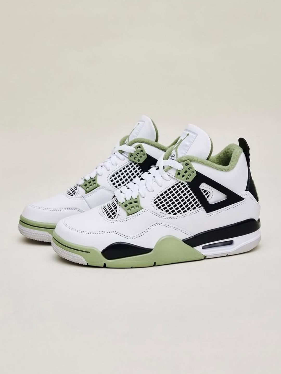 Nike air Jordan 4 retro seafoam pointure 39 neuf jamais porté 