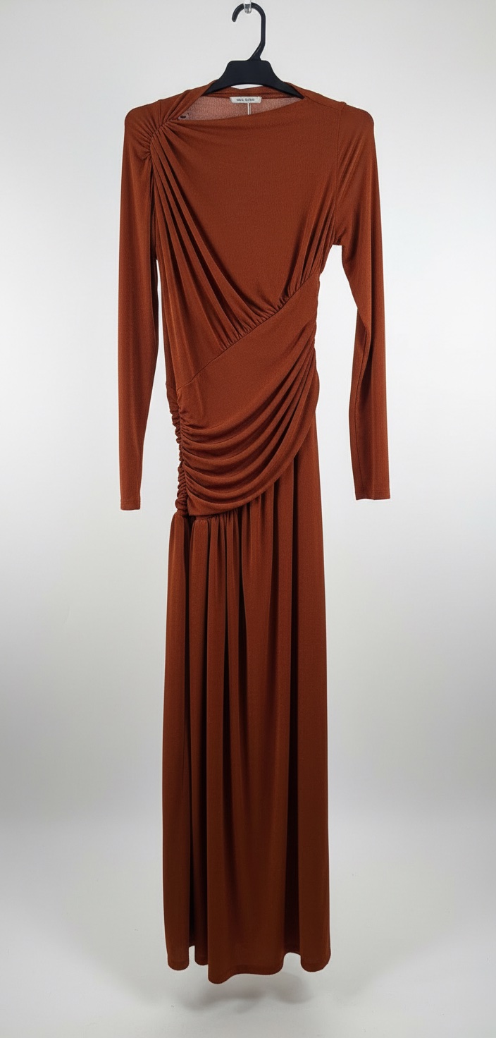 Robe classe en maaron claire 
