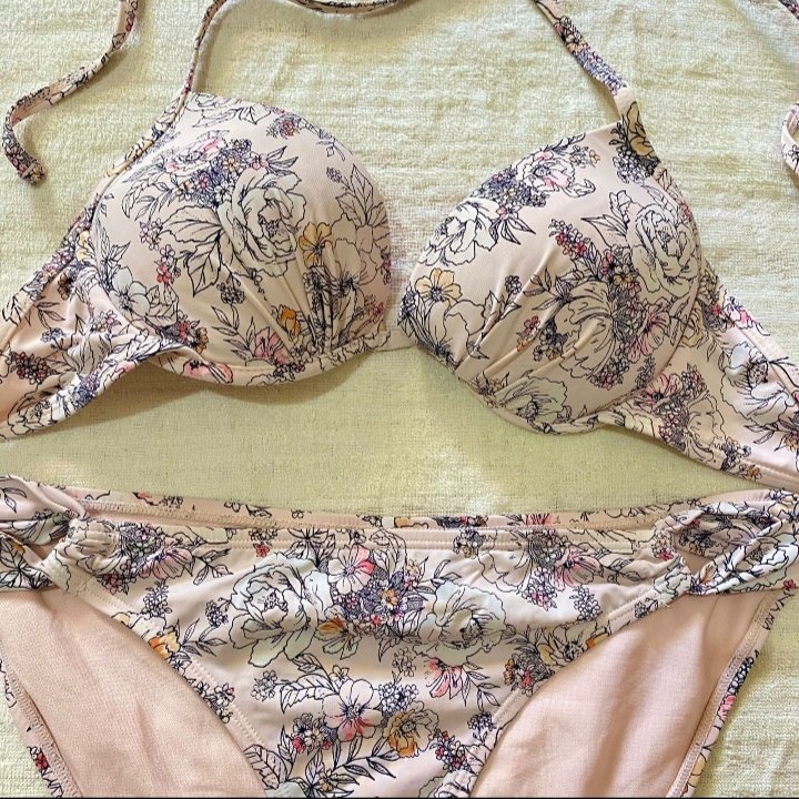 Bikini