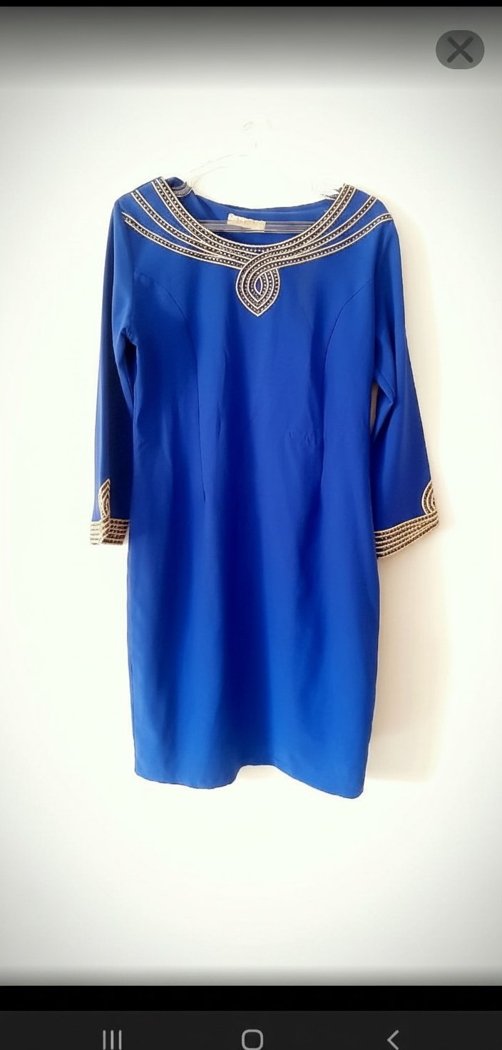 Robe bleue très classe
