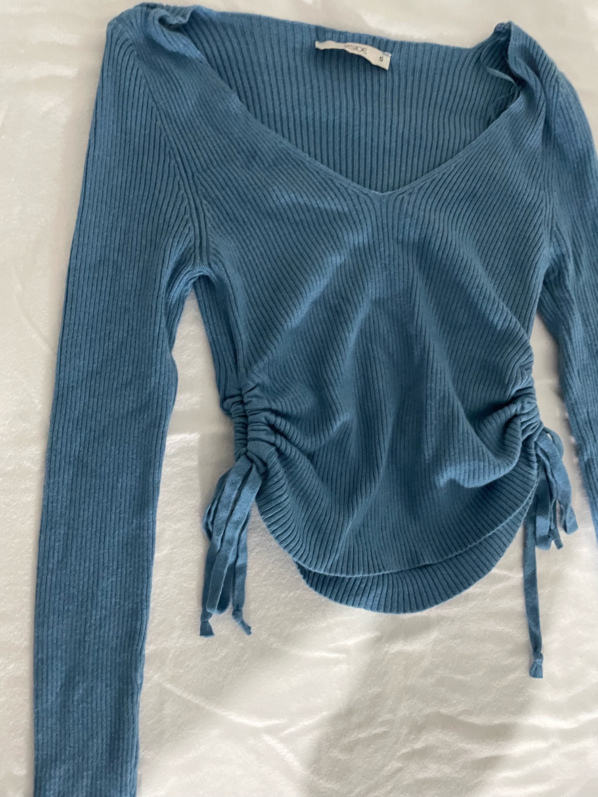 Pull bleu