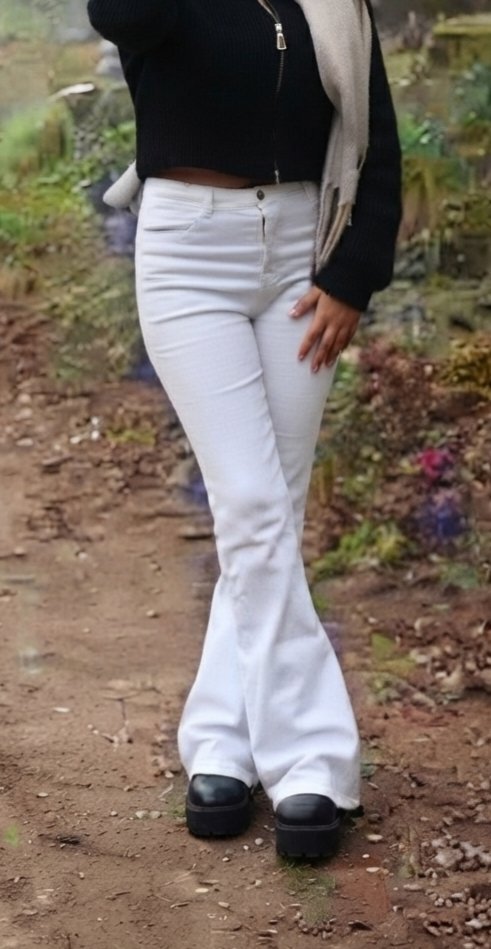 Jean blanc flare de Yolo jeans 