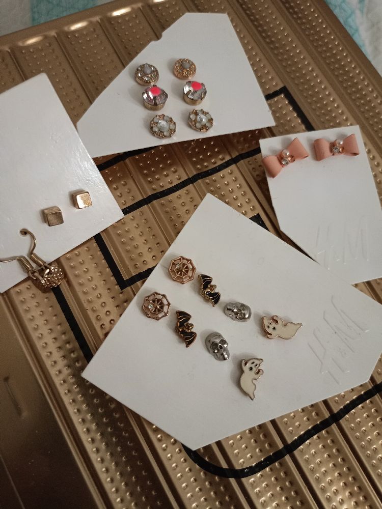 Boucles et piercings