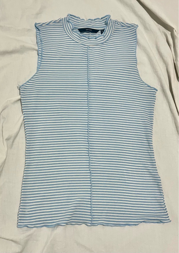 Top pull bleu ciel et blanc
