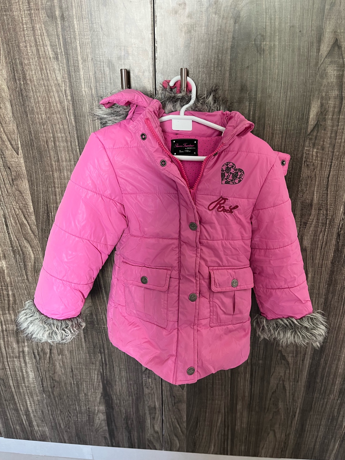 Manteau pour fillette en excellent etat