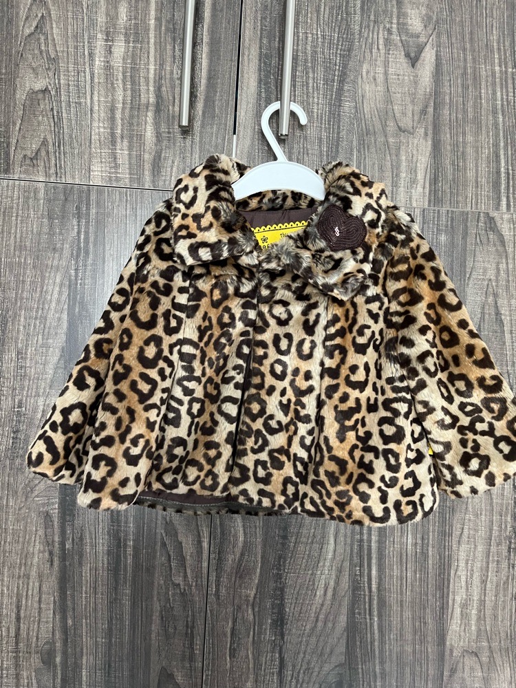 Manteau faux fourrure hyper stylé