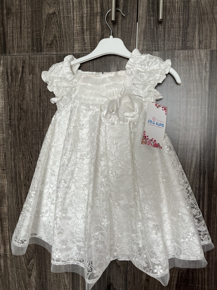 Robe de ceremonie blanche toute neuve 