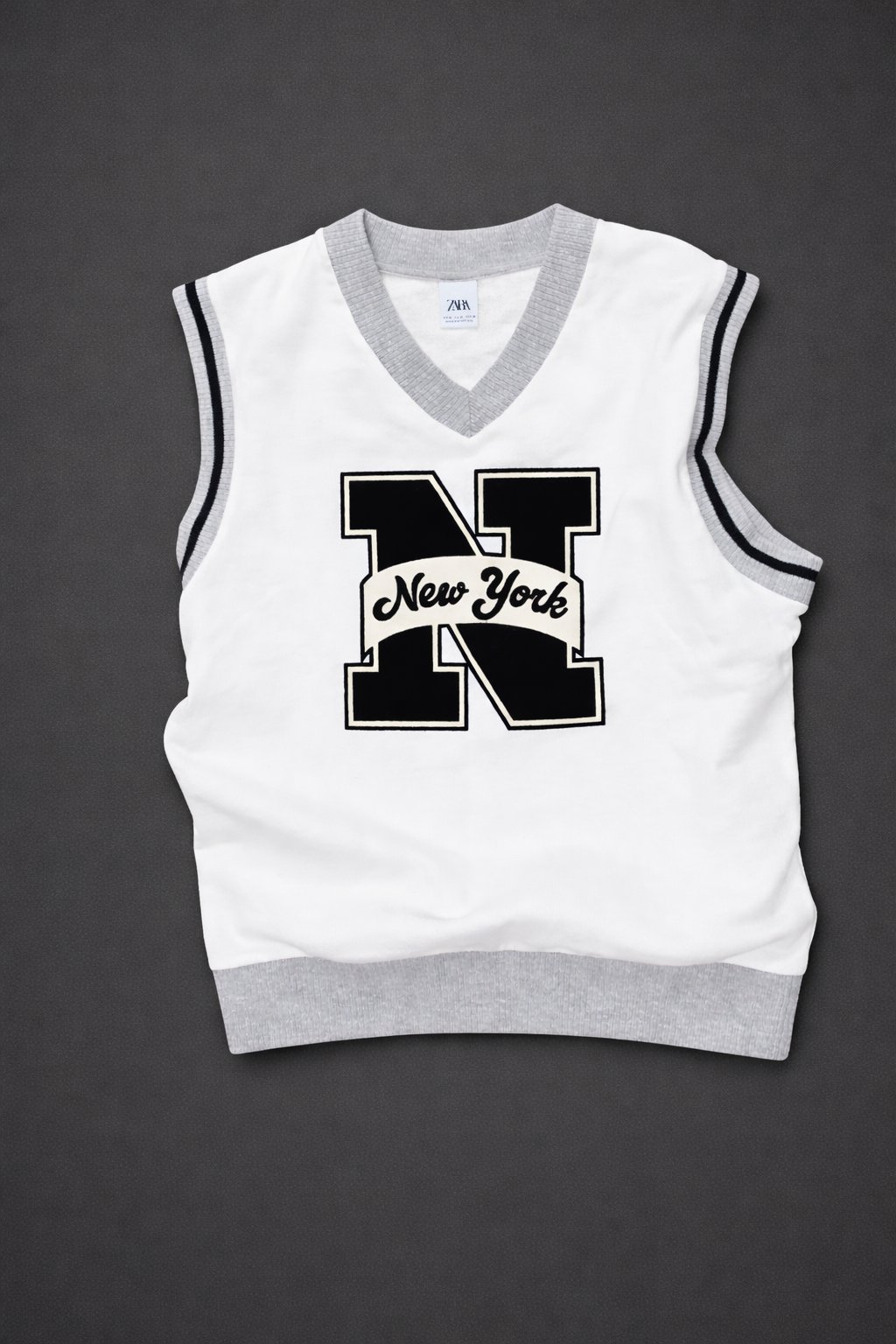 Pull sans manches varsity blanc Zara – Unisexe