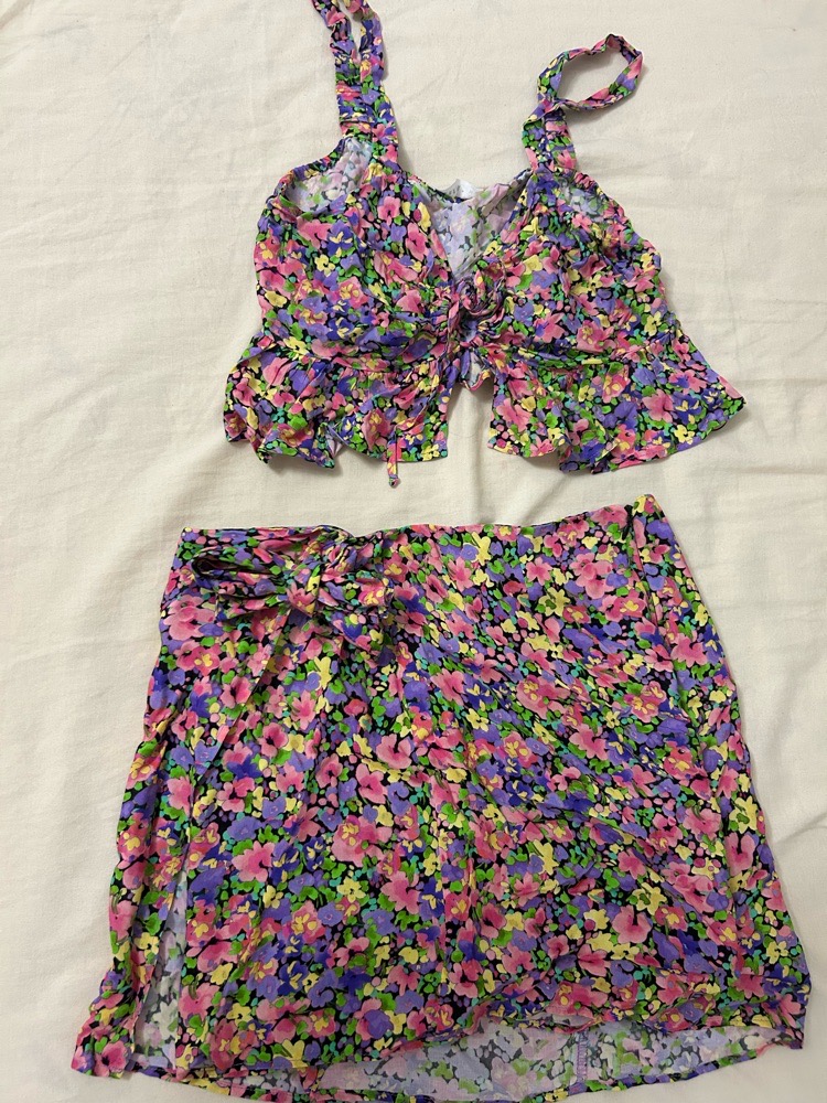 Top + jupe short 