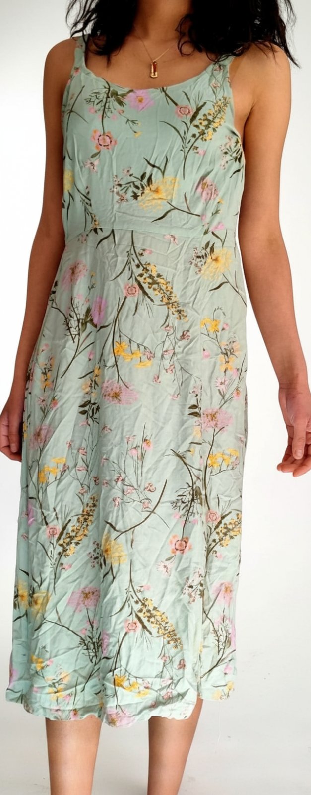Robe vert Fleurie de la marque " Vero Moda"