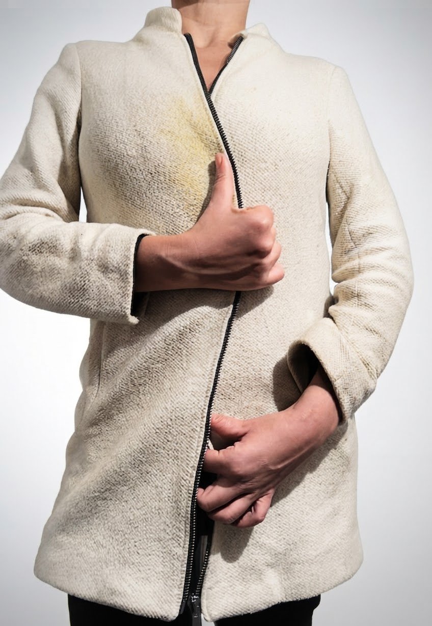 Manteau court / Veste zippée écru chic