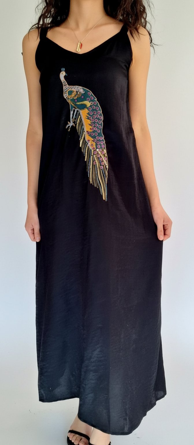 Robe noir long de la marque " Mango"