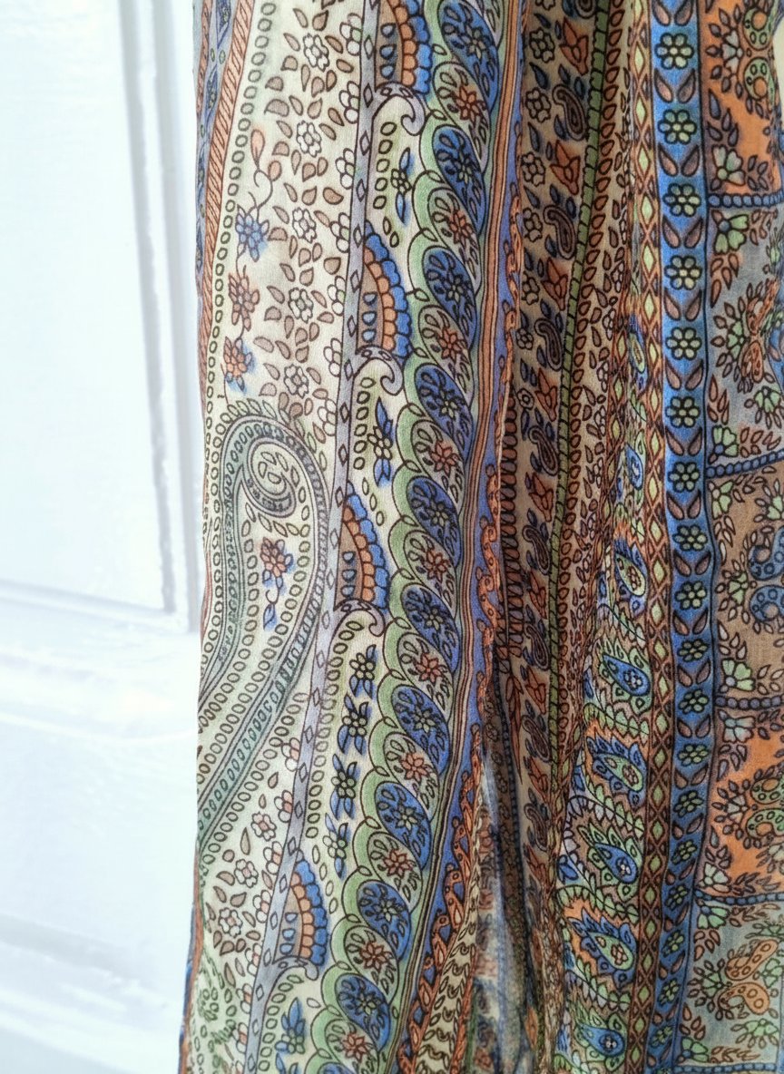 Foulard léger style bohème / motifs cachemire